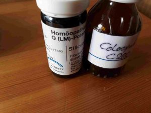LM-Potenzen und Arzneimittelvorratsflasche